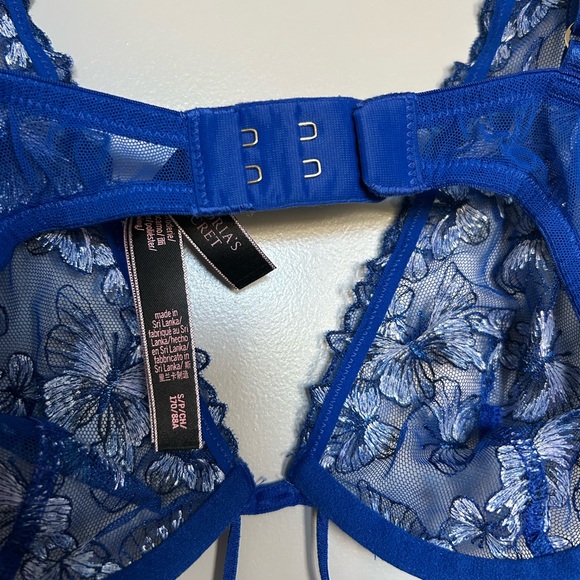 Victoria's Secret Royal Blue Floral Lace Bralette - Picture 8 of 8